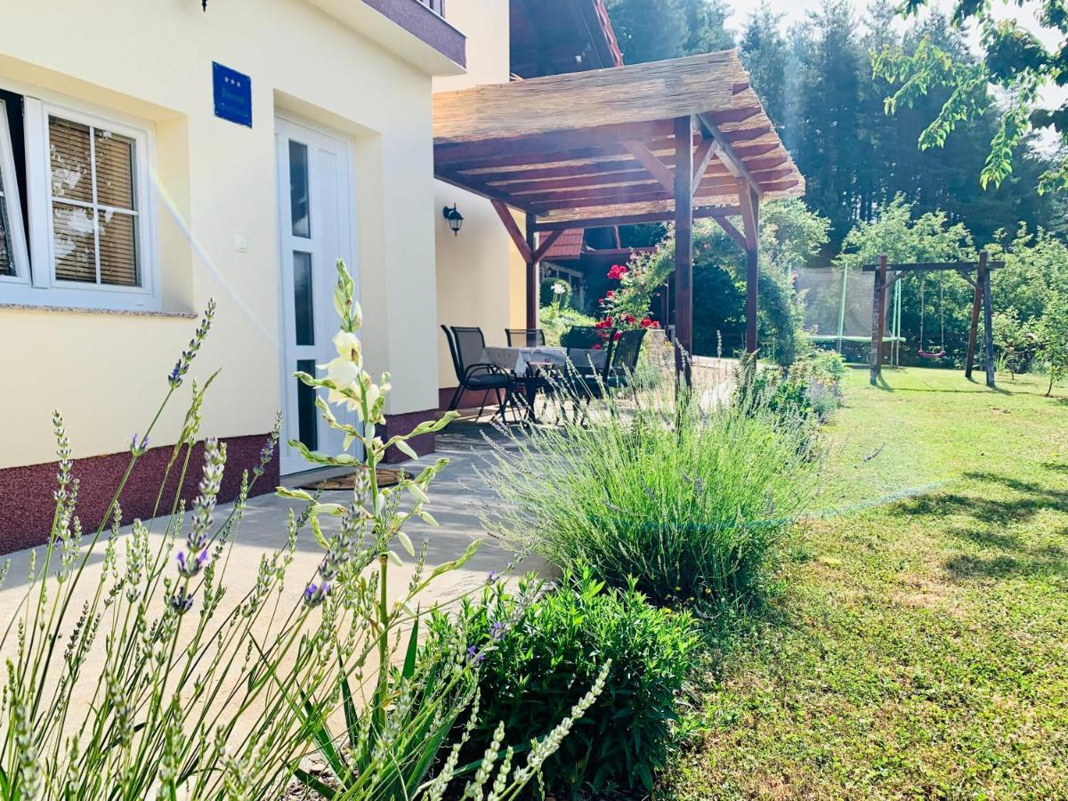 Apartman Korina Otočac Εξωτερικό φωτογραφία