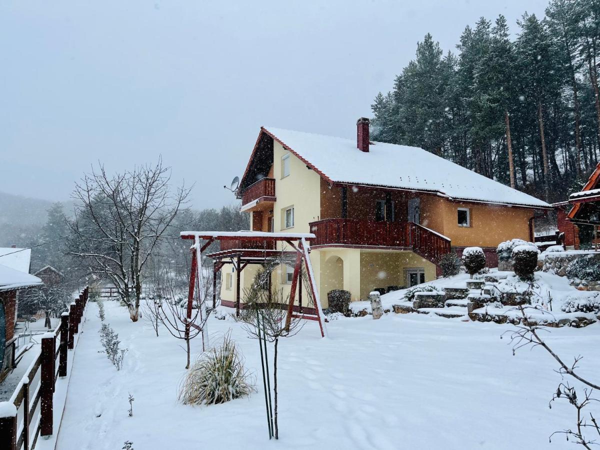 Apartman Korina Otočac Εξωτερικό φωτογραφία